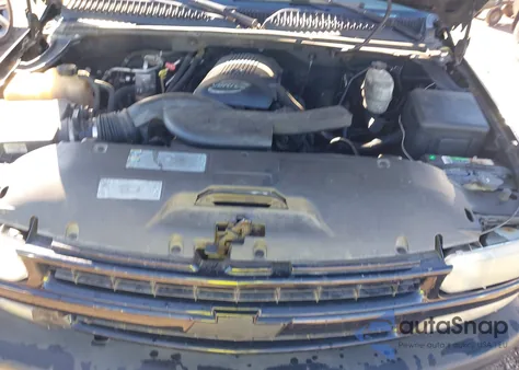 2000 Chevrolet Tahoe All New Lt из США, поврежденный, VIN 1GNEC13T5YJ118731